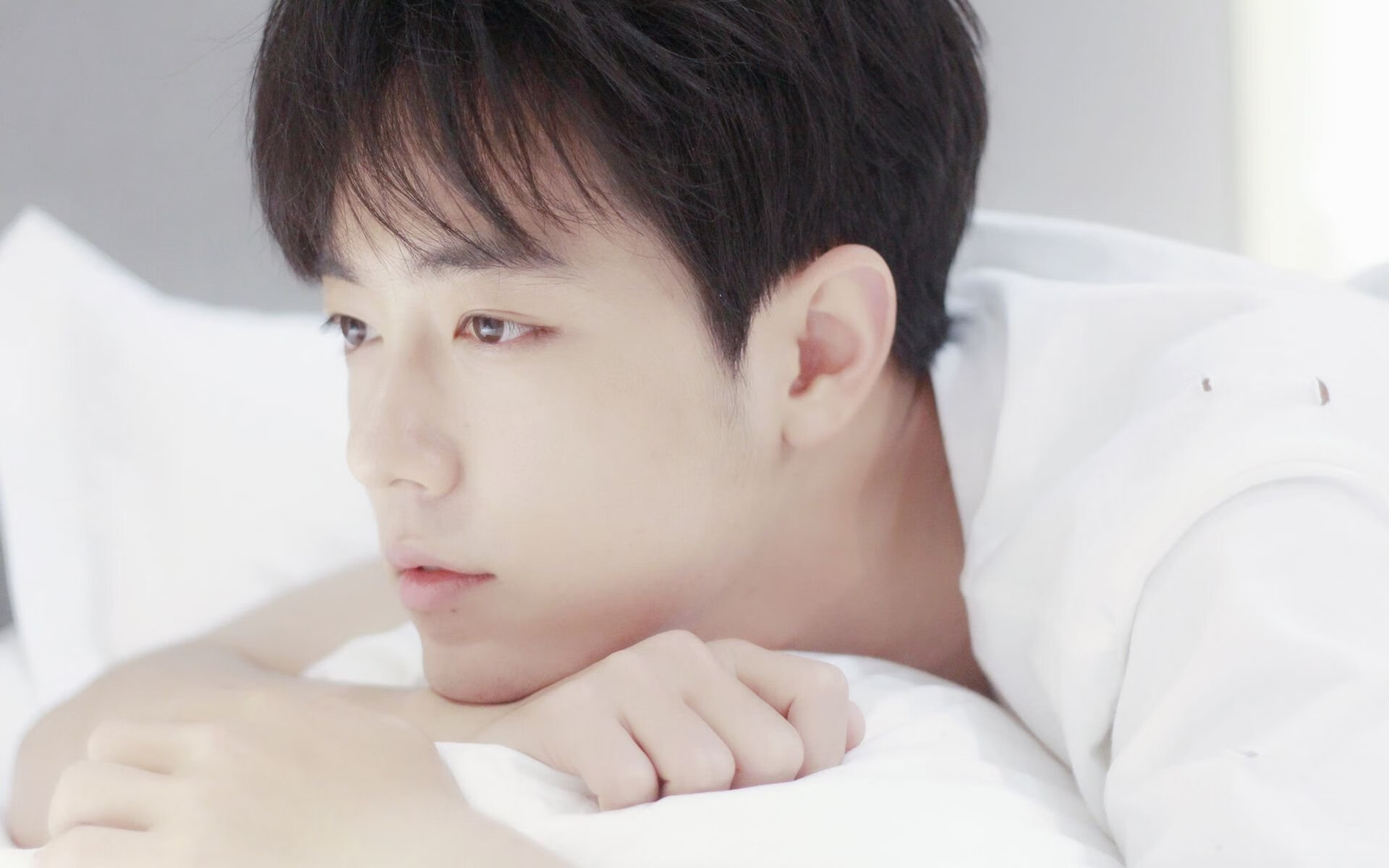 浓眉健康状态良好湖人高层安心，湖人队球员浓眉